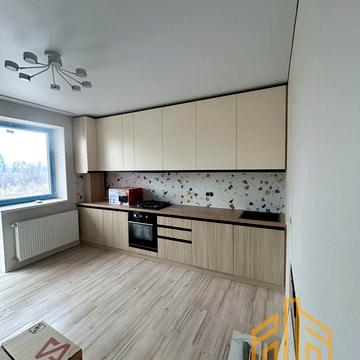 Єньківська вул., (Будинок 7)