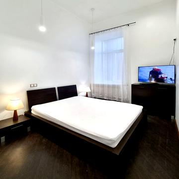 Саксаганського вул., 12-Б