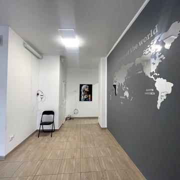 Садова вул., 6