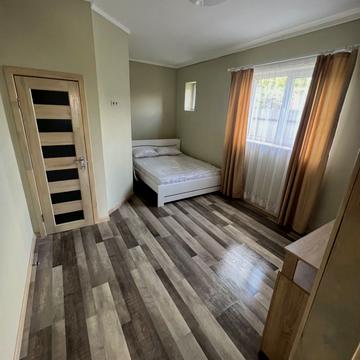 Міклоша Берчені вул., 129