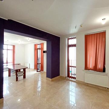 Проскурівська вул., 45