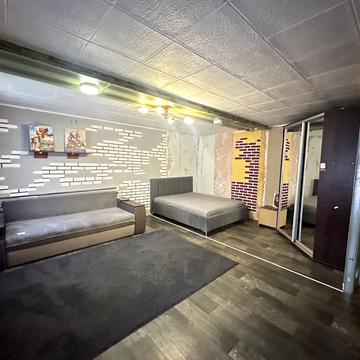 Василя Грунтенка вул. (Вознюка), 3