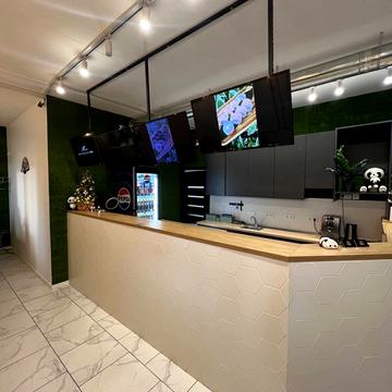 Університетська вул., 2Л