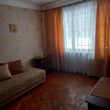 Івана Микитенка вул., 13