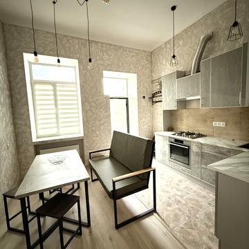 Садиковська вул., 40