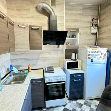 Камянська вул., 38-Б