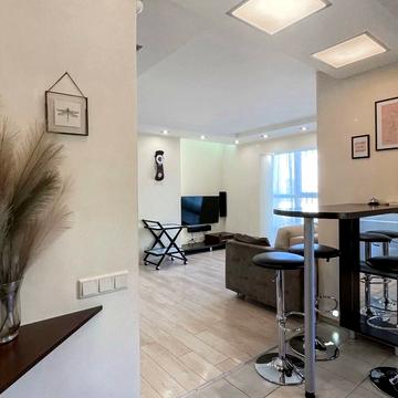 Лесі Українки бульв., 8