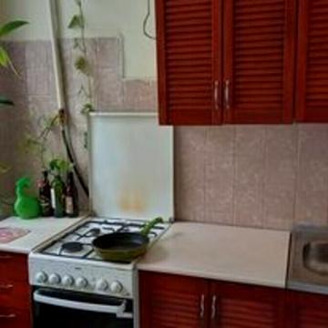 Велика Китаївська вул., 83