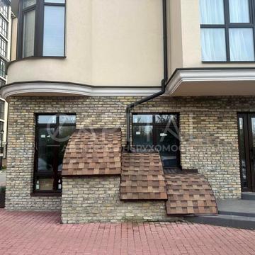 Молодіжна вул., 7