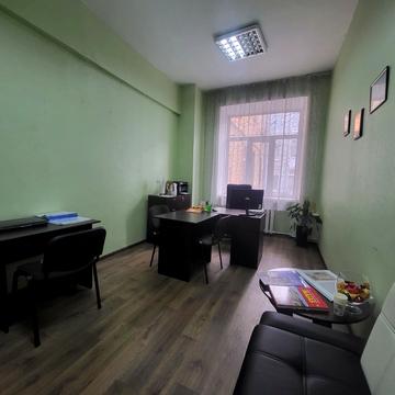 Визволення вул., 2