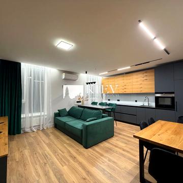 Соборності просп. (Воззєднання), 17 к2