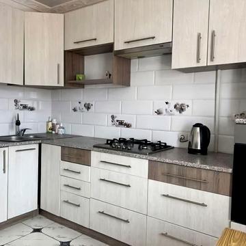 Степана Бандери просп., 36