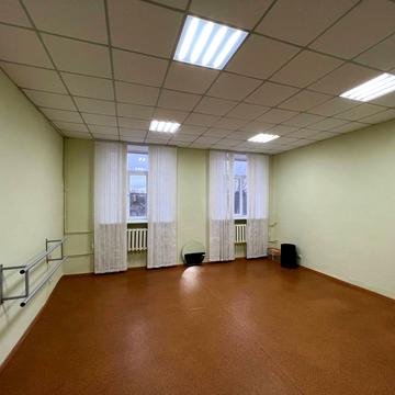 Визволення вул., 2