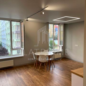 Березнева вул., 12