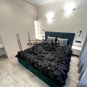 Голосіївський просп. (40-річчя Жовтня), 76