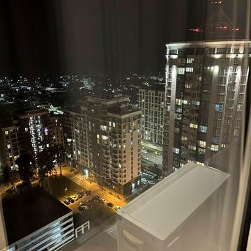 Вячеслава Чорновола вул., 11