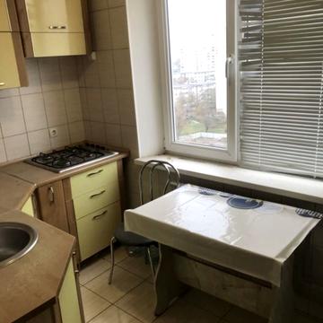 Івана Каркача бульв., 4