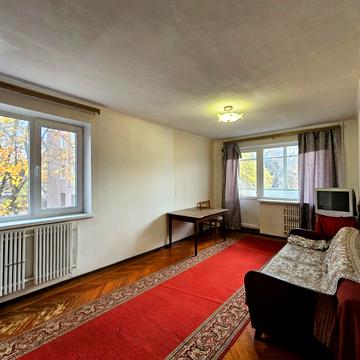 Нескорених вул., 33е