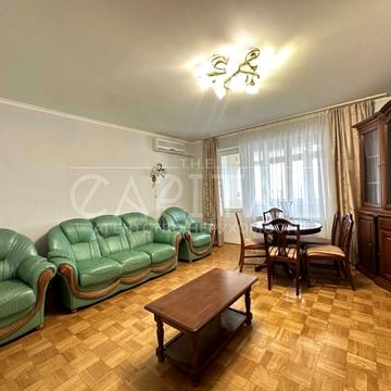 Лесі Українки бульв., 21