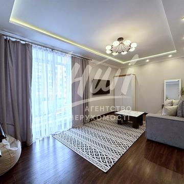 Олександра Довженка вул., 57