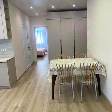 Андрія Бачинського вул., 72