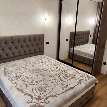 Соборна вул., (Будинок 25)