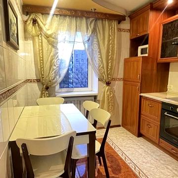 Київська вул., 42