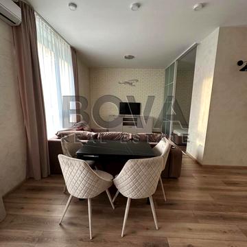 Джона Маккейна вул. (Івана Кудрі), 26