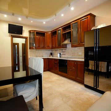 Володимира Івасюка просп. (Героїв Сталінграду), 6