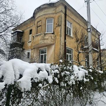 Золота вул. (), 24