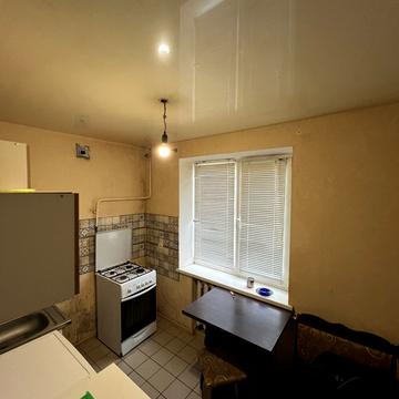 Великотирновська вул., 18