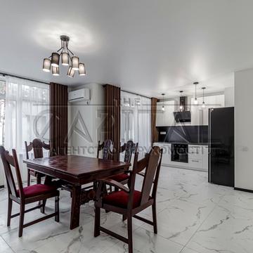 Демидівська вул., 17