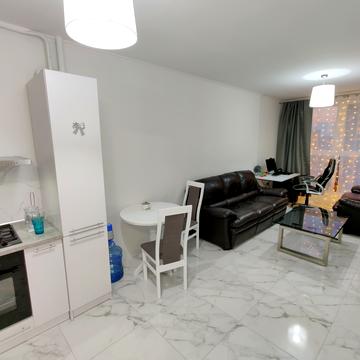 Володимира Великого вул. (Артема), 10в