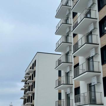 Євгена Коновальця вул., (Будинок 4)