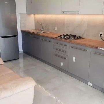 Карла Мікльоша вул., 7