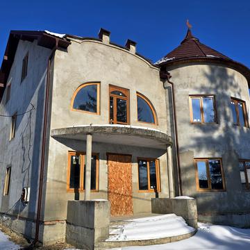 Івано-Франківська вул., 81