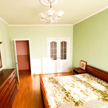 Миколи Бажана просп., 7-Ж