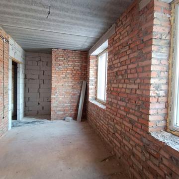 Романа Шухевича вул. (Курчатова), 69