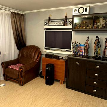 Профспілкова вул., 8