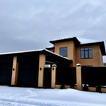 Джерельна вул., 45