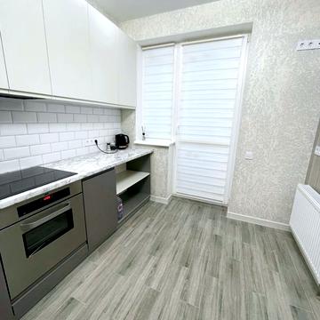 Героїв Харкова просп. (Московський), 272г