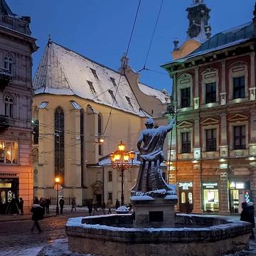 Святого Теодора пл., 5