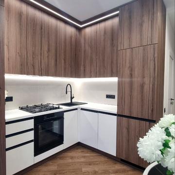 Мартинова просп., (вул. Григорія Сковороди, 16)