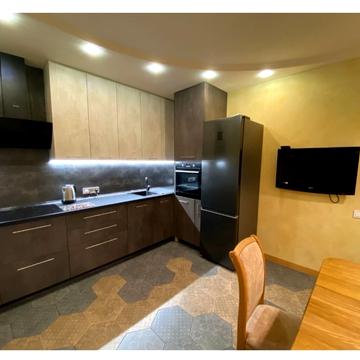 Каховська вул., 62-А