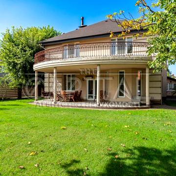 Богатирська вул.