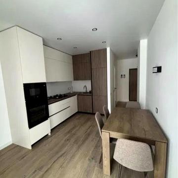 Незалежності України вул., 25