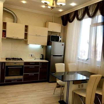 Олексія Вадатурського вул. (Маршала Малиновського), 18б