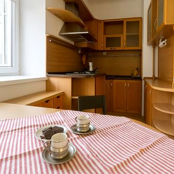 Володимира Винниченка вул. (Юрія Коцюбинського), 14