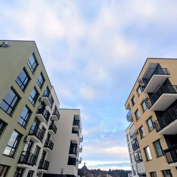 Незалежності України вул., 19-Б