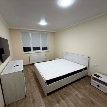 Карла Мікльоша вул., 19